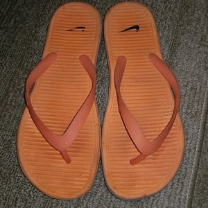 Nike flip flops